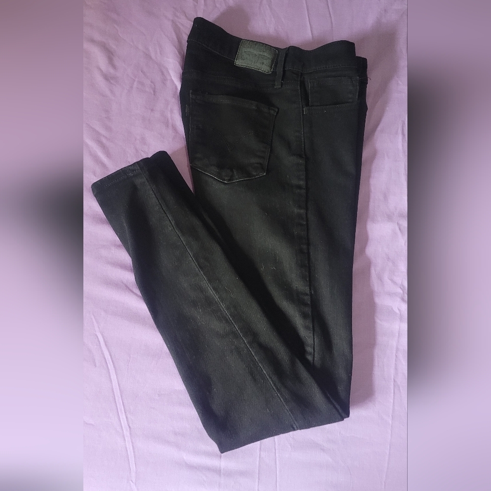 Levi's Women's High Rise Black Jeans - Picture 4 of 9